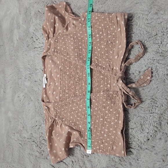 American Eagle Outfitters tan tie front floral blouse - Picture 6 of 8